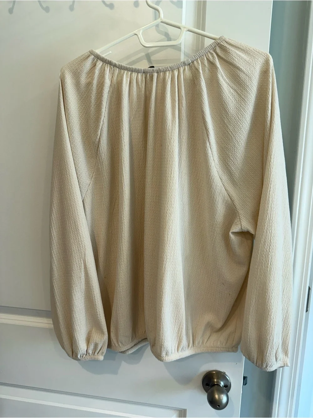 LOFT Neutral Cream Textured blouse